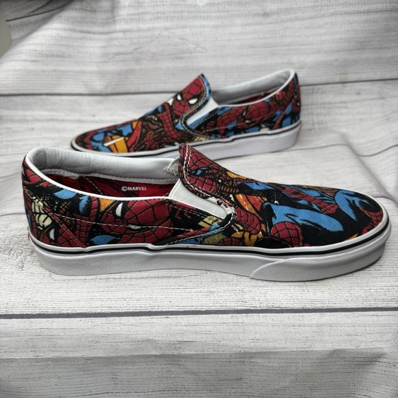 Vans x Marvel Classic Slip On Spider Man Sneakers Slip On‎ Men's Size 8 W 9.5 - Picture 2 of 7